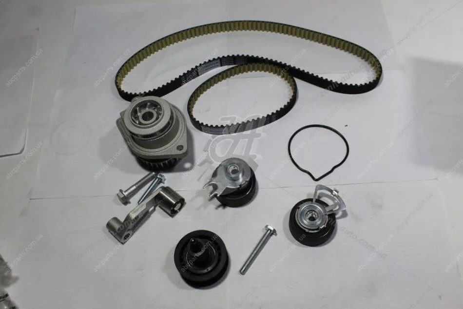 Комплект ременя ГРМ (+ помпа) Skoda Fabia I, Octavia (I,II) 1.4i/ VW Golf (IV,V), Caddy (II,III) 1.4i (FMW20565) MICHELIN 'FMW20565 (фото 1)
