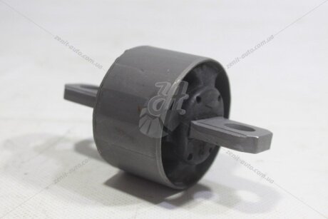 Сайлентблок задн продовж прав важеля Outlander III (2021) 2,4i CVT MITSUBISHI '4120A252
