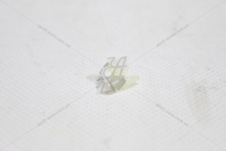 Кліпса ущільнювача капота Outlander III (2012) 2,4i CVT MITSUBISHI '5902A041