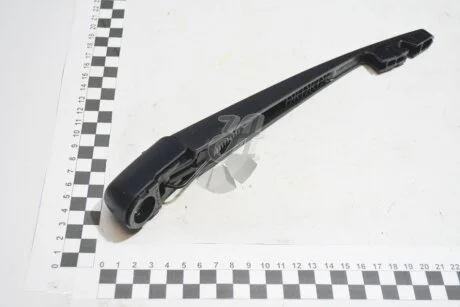 Рычаг стеклоочистителя зад MITSUBISHI 8253A029