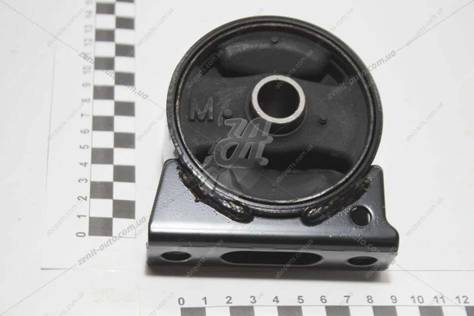 Опора двигуна центр MITSUBISHI MN101386 (фото 1)
