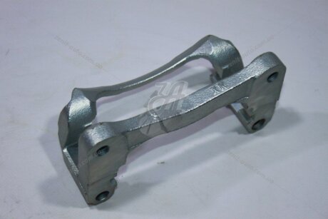 Скоба суппорта переднего правая MITSUBISHI 'MR407679