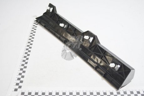 Кронштейн кріплення бамперу зад лів MITSUBISHI MR957671