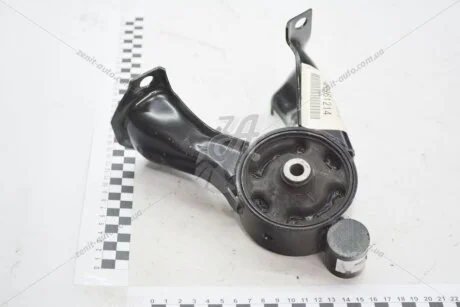 Опора двигуна зад MITSUBISHI MR961214