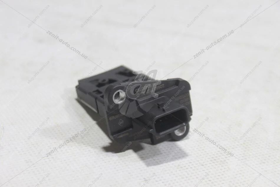 Датчик масової витрати повітря Qashqai (14-) 1,6d CVT (226807131R) Nissan NISSAN '226807131R (фото 1)