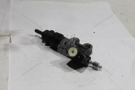 Циліндр зчеплення робочий (30620-VB00A) NISSAN 30620VB00A