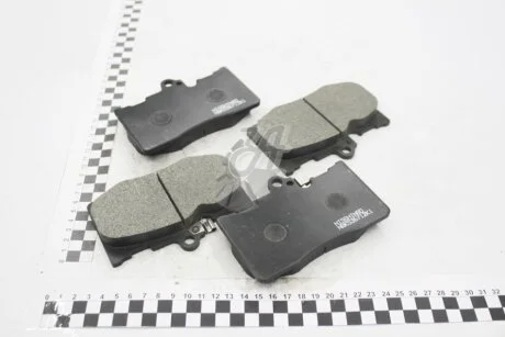 Колодки гальмівні дискові передні Lexus GS 250, 350, 300h, 450h (12-) NISSHINBO NP1072