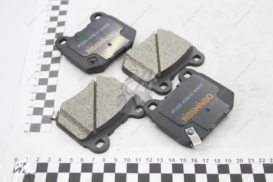 Колодки гальмівні дискові задні Mitsubishi Lancer/Subaru Impreza 2.0, 2.5 (05-) NISSHINBO NP3035 (фото 1)