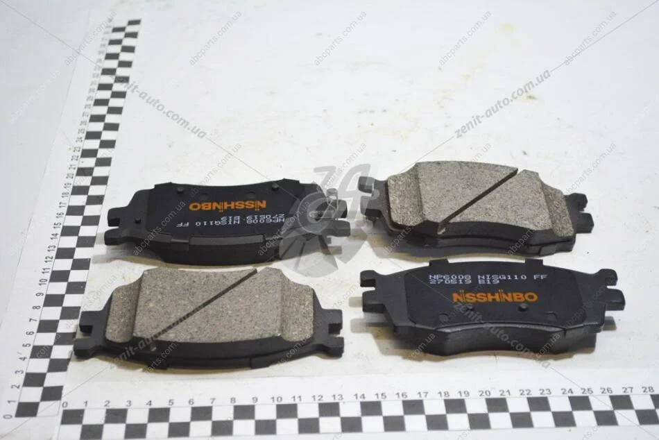 Колодки тормозные дисковые передние Hyundai Accent/Kia Rio 1.4, 1.6 (05-10) NISSHINBO NP6008 (фото 1)