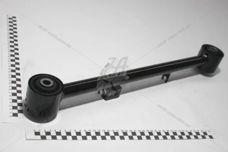 Важель підвіски зад поздовжний низ прав Actyon/Kyron/Rexton OEM 4550209000