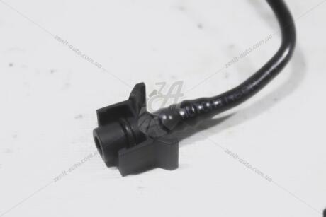 Тубка ОЖ від радіатора до розширювального бачка С2 С3 207 208 2008 1,2VTI Citroen/Peugeot Peugeot/Citroen 9825555680