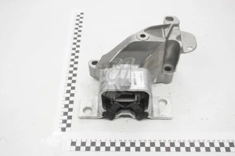 Опора двигателя правая 1.6 16V Renault Duster, Logan II, Sandero II Renault RENAULT 112105867R