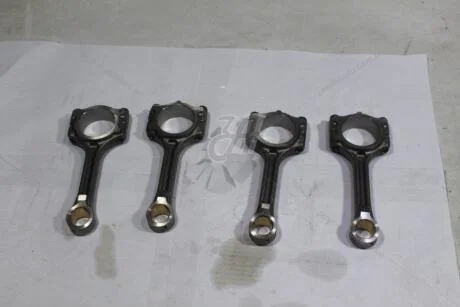Шатун двигуна (в компл.) 1,0 tce Renault Duster II, Sandero III, Kadjar, Arkаnа (121003320R) Renault RENAULT '121003320R