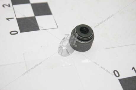 Сальник клапанов 1.0 SCe Dacia Logan II, Sandero II (13-) RENAULT 132074730R