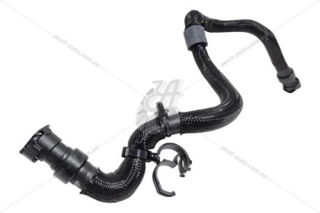 Патрубок системи охолодження 2,3 dci Master III (10-) RENAULT '140552078R