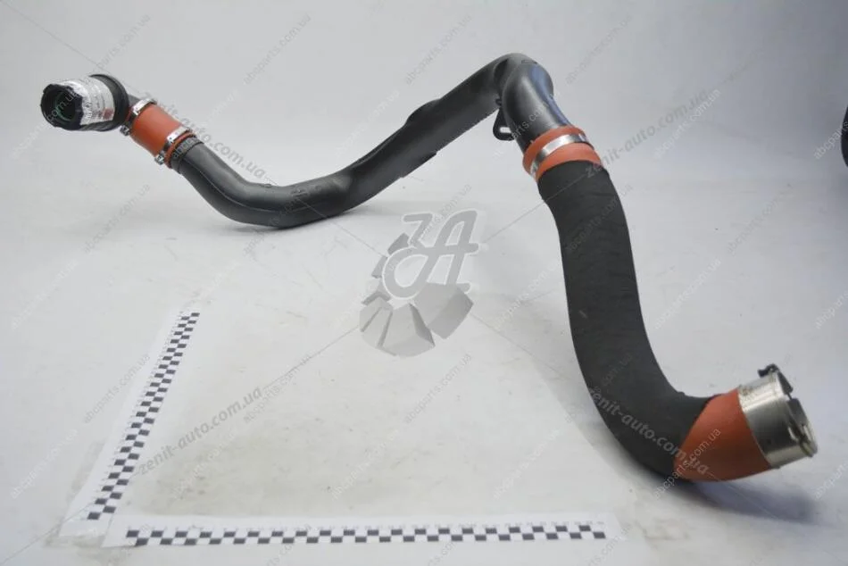 Патрубок интеркулера 2.3dCi Renault Master III / Opel Movano B 10- Renault RENAULT 144601765R (фото 1)