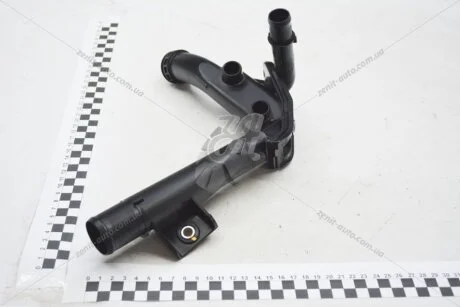 Патрубок системи охолодження 1.5dci Logan, Clio II Renault RENAULT 210473766R