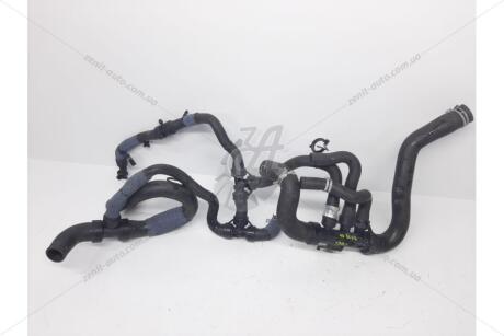 Патрубок системы охлаждения 1,6 dci Megane IV, Scenic IV, Espace V, Talisman RENAULT '215010444R