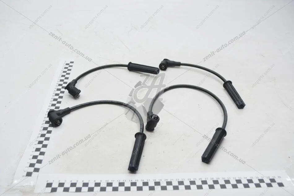 Провода высоковольтные 1,4/1,6 8V Renault Logan, Sandero, Kangoo I, Megane I, Clio II Renault RENAULT 224404252R (фото 1)