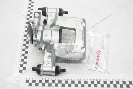 Суппорт тормозной задний правый Master III (10-) Renault RENAULT 440016959R