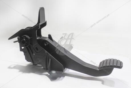Педаль сцепления Duster (10-) RENAULT '465039034R