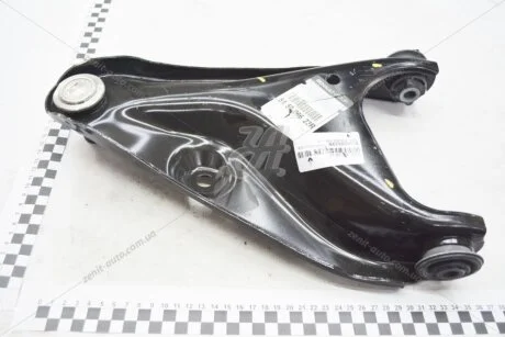 Рычаг подвески правый Renault Dokker, Lodgy (13-) Renault RENAULT 545006623R