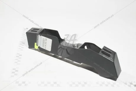 Крепление бампера Renault RENAULT 620920419R
