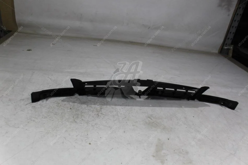 Решетка радиатора KANGOO Renault RENAULT '7701062877 (фото 1)