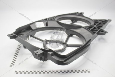 Дифузор вентилятора 1,9 2,0 2,5 dciTrafic II/Vivaro 2001-2013гг RENAULT 7701068188