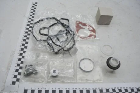 Комплект прокладок (верхній / без прокладки ГБЦ) 1,5 dci Renault Kangoo II, Megane III Renault RENAULT 7701479013