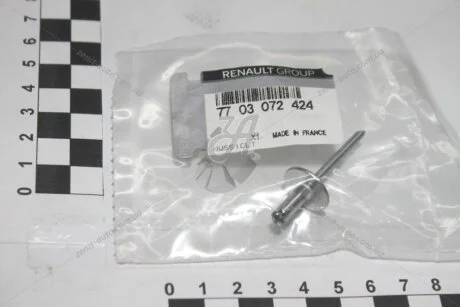 Заклёпка крепления кронштейна бампера d=4,8мм Renault RENAULT 7703072424