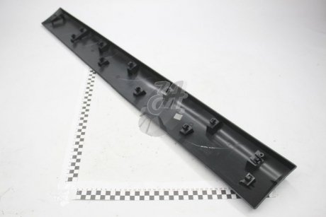 Молдинг двері передньої правої Dokker 2012- RENAULT 801861710R