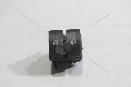 Кнопка склопідіймача дверi лiв Trafic II RENAULT 8200108269