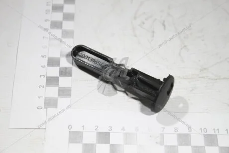 Кронштейн кріплення радіатора Renault RENAULT 8200139654
