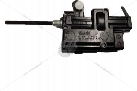 Привід замку лючка бензобака Megane III (08-15) RENAULT 8200305732