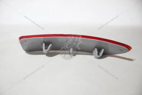 Катафот бампера заднего прав Renault RENAULT 8200751778