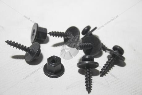 Брызковики передні DUSTER II RENAULT 8201700279