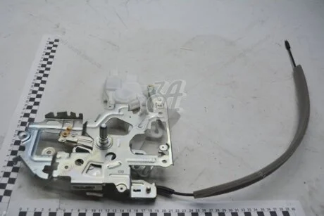 Замок дверей задніх Renault Master III (10-) Renault RENAULT 906123257R