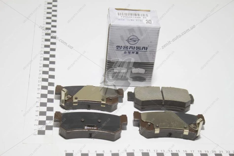 Колодки гальмівні задні дискові SsangYong SSANGYONG 48413090A1 (фото 1)