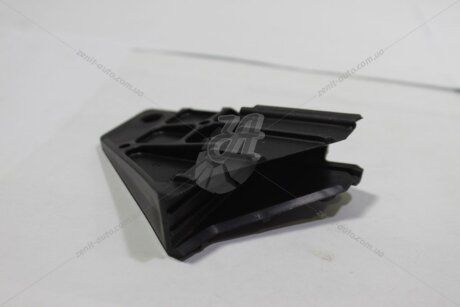 Кронштейн кріплення радіатора кондиціонера лівий Rexton D27 SSANGYONG '61481084A1