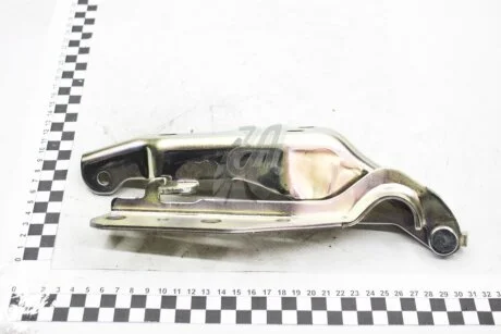 Петля капота ліва Actyon (06-) SsangYong SSANGYONG 6181031001