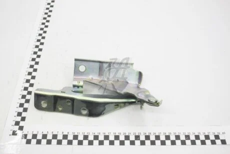 Петля капота права Korando C (10-) SsangYong SSANGYONG 6182034001