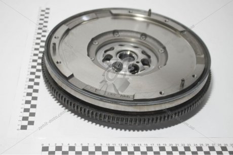 Маховик двигателя Actyon (06-) D20 / Kyron (05-) D20, D27 / Rexton (08-) D27 (DUAL MASS) SSANGYONG 6650302205