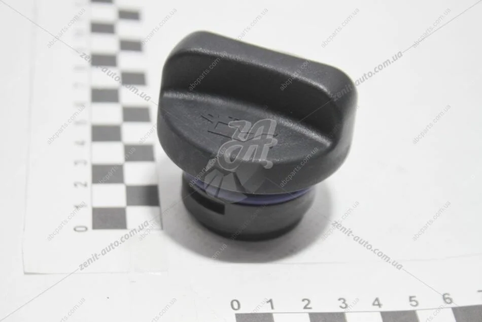 Кришка маслозаливной горловини Actyon Sports (12-) / Korando C (10-) / Rexton (12-) SsangYong SSANGYONG 6710180102 (фото 1)