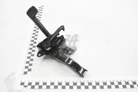 Замок капота Korando C (13-) SsangYong SSANGYONG 7111034200