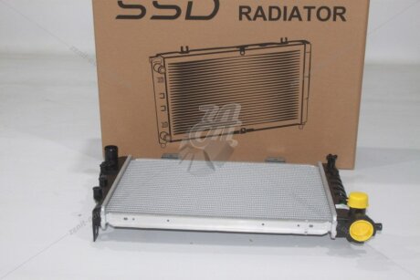 Радіатор охолодження 2107/2104-05 (універсальний) алюм (паяний) SSD '2107001DLB