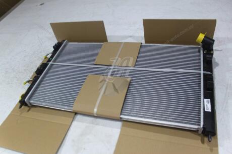 Радіатор охолодження Mitsubishi Outlander II (07-), Lancer X (07-) 2.0T, 3.0i M, A TANGUN 'P52137