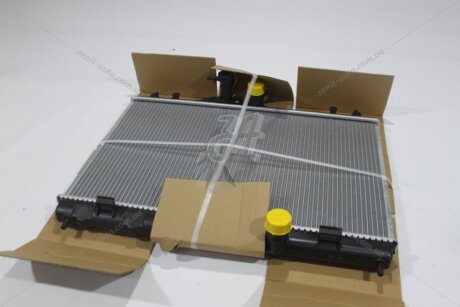 Радиатор охлаждения Nissan Tiida 1.5, 1.6, 1.8 (04-) MT TANGUN 'P52162