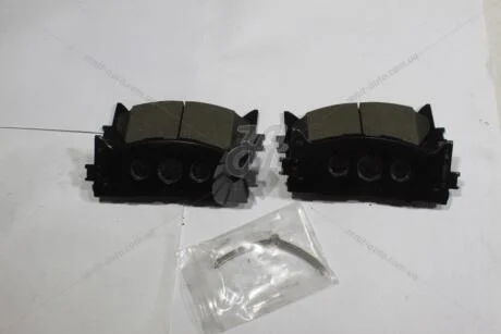 Колодки гальмівні передні (04465-YZZG1) TOYOTA '04465YZZG1