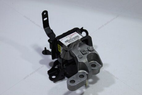 Опора ДВЗ прав Rav4 (17-) 2,0i CVT TOYOTA '1230524030